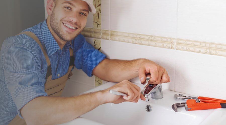 Local water heater installation in Walcott, IA